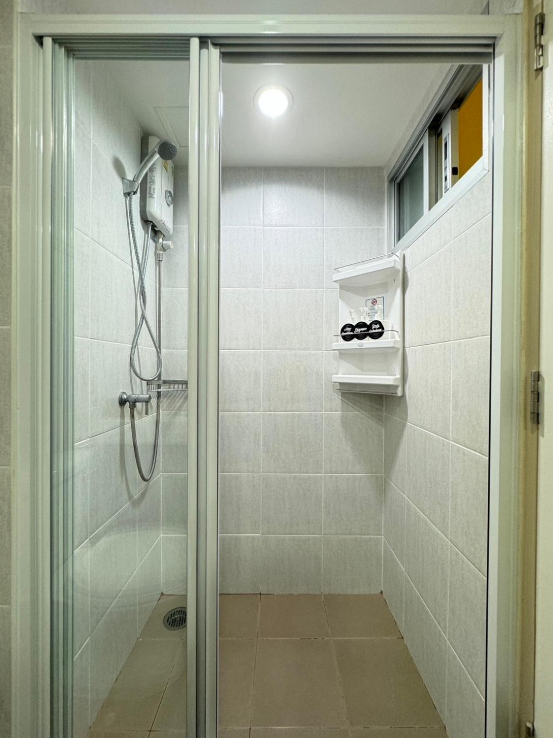 公寓 Annahome60latkrabang 曼谷